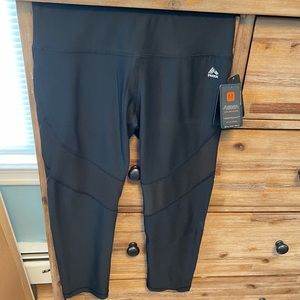RBX Active, Size M, Capri w/ Mesh